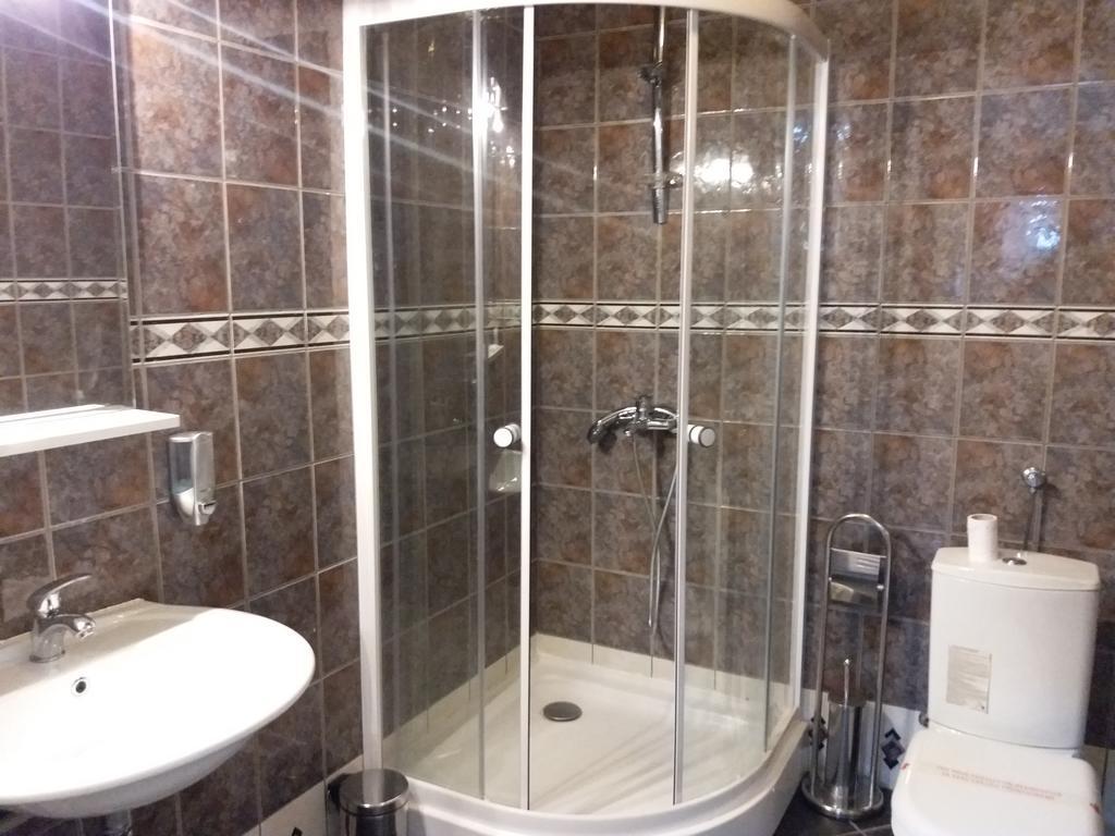 Hotel Vila Hayat Сараево Экстерьер фото