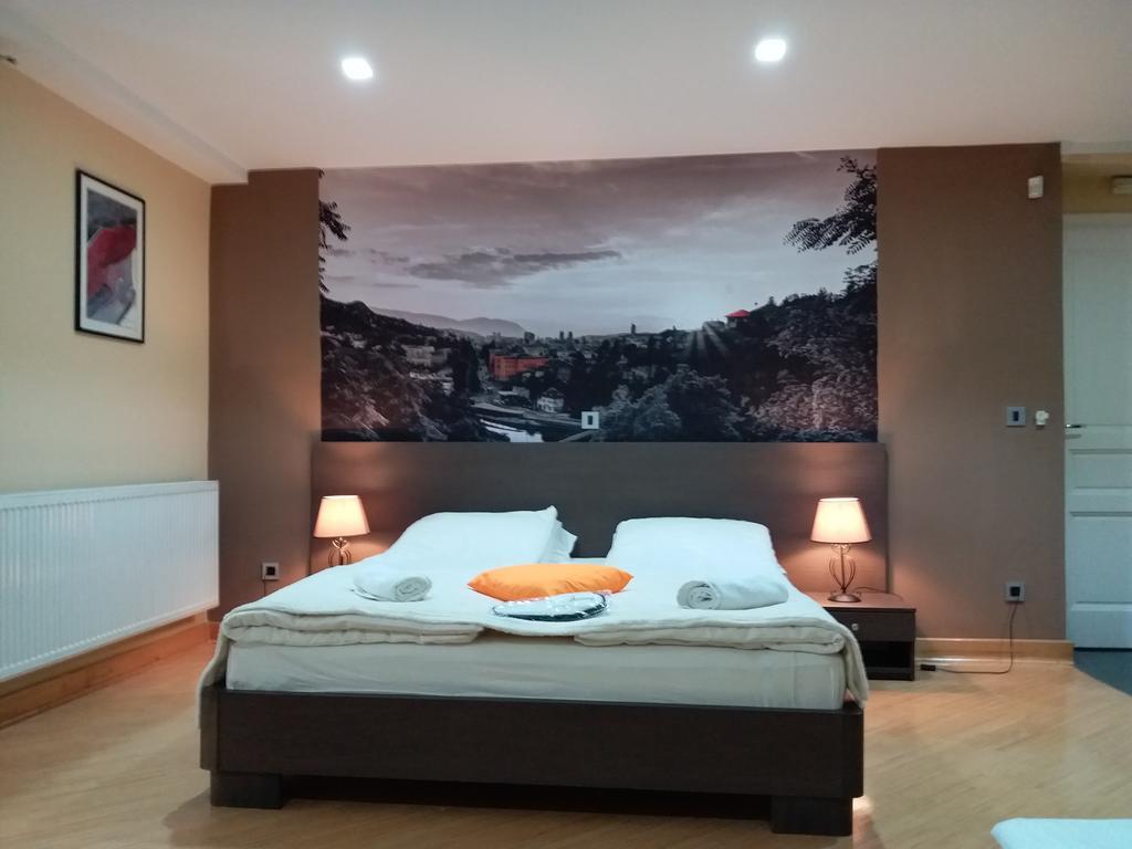 Hotel Vila Hayat Сараево Экстерьер фото