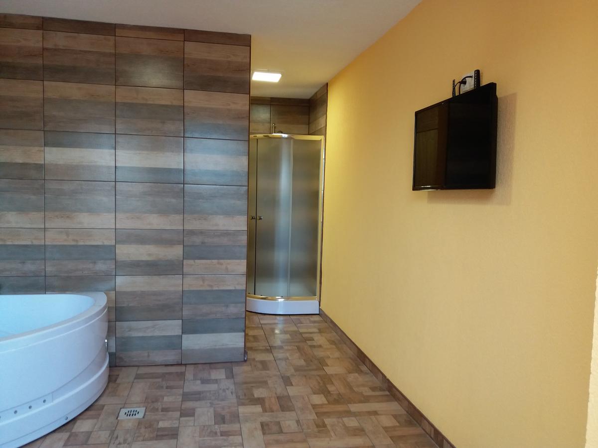 Hotel Vila Hayat Сараево Экстерьер фото