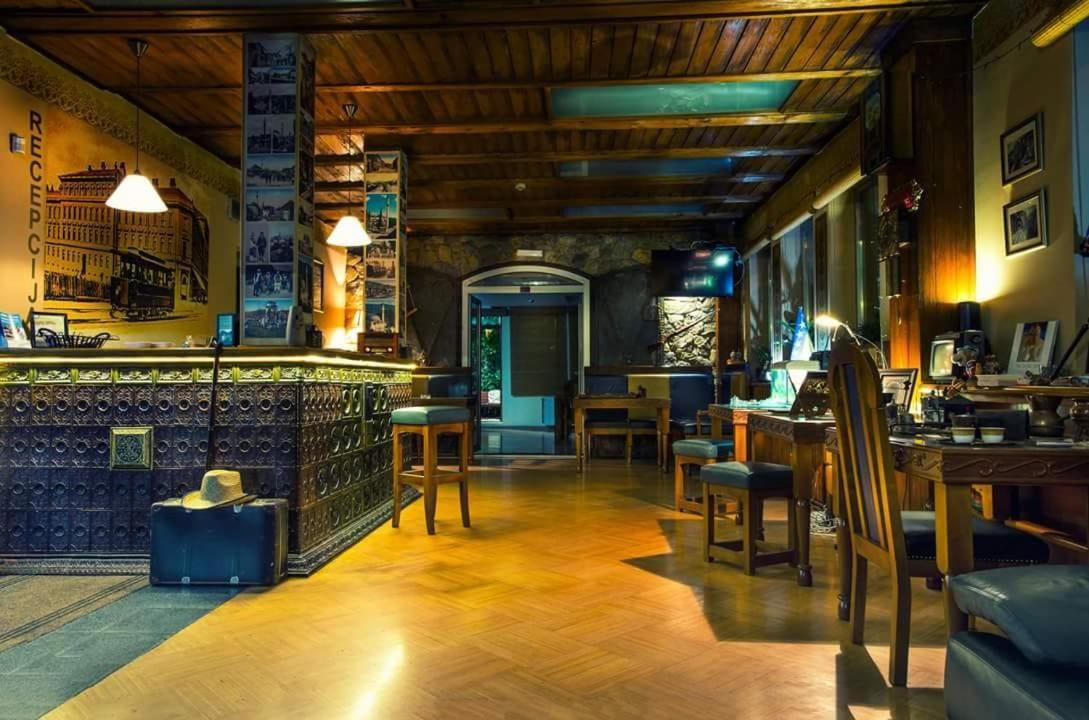Hotel Vila Hayat Сараево Экстерьер фото